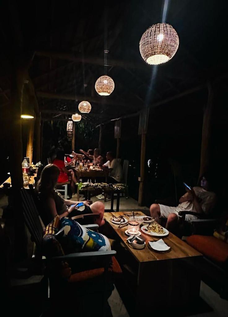 View Guesthouse & Bistro At Goyambokka Tangalle Luaran gambar