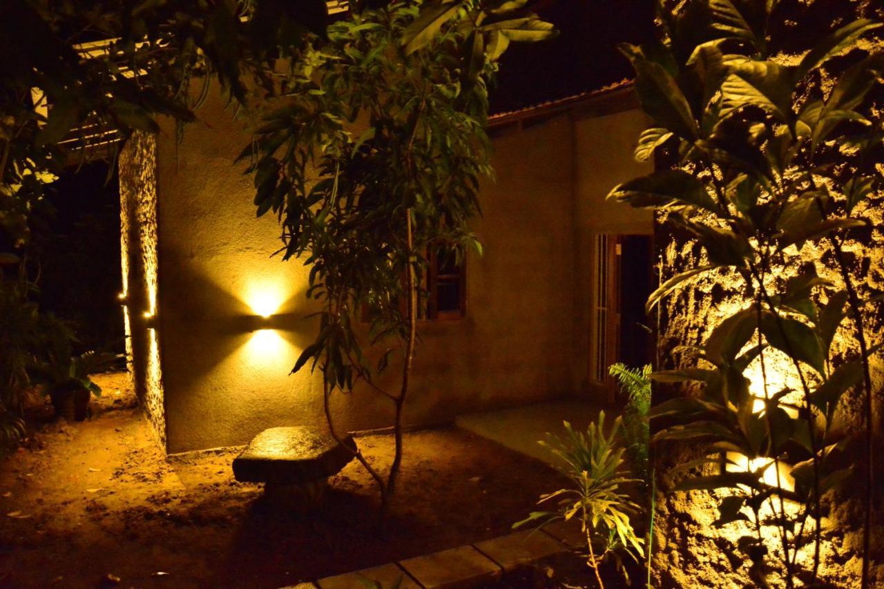 View Guesthouse & Bistro At Goyambokka Tangalle Luaran gambar